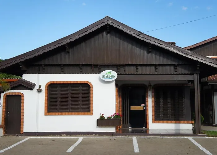 Pousada Três Coroas